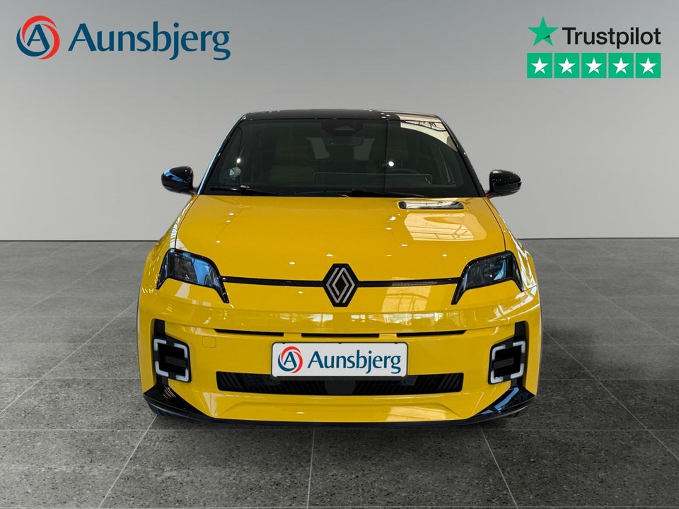 Renault 5 E-Tech 52 Iconic 5d