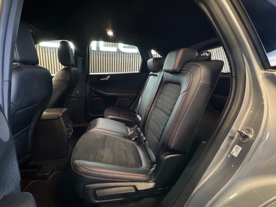 Ford Kuga 2,5 PHEV ST-Line X CVT 5d