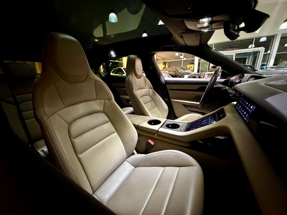 Porsche Taycan Sport Turismo 5d