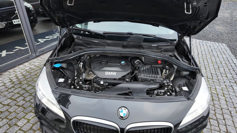 BMW 218i 1,5 Active Tourer Advantage 5d