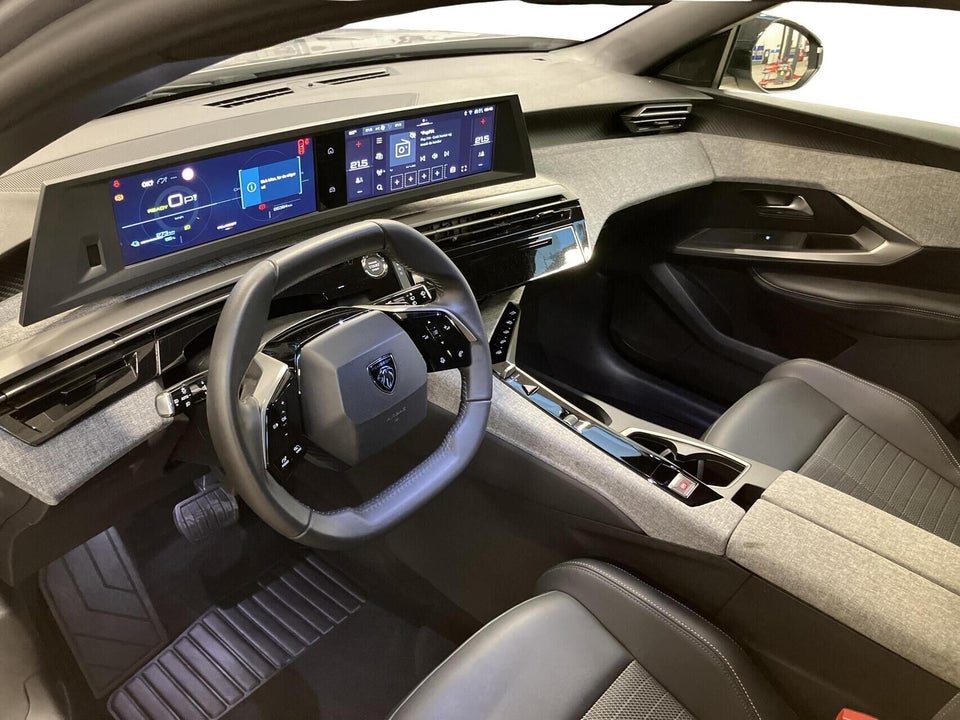 Peugeot e-5008 77 Allure 7prs 5d