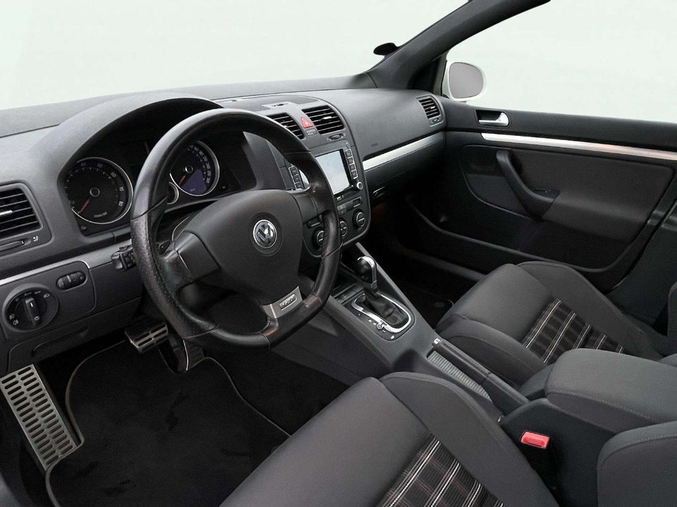 VW Golf V 2,0 GTi DSG 5d