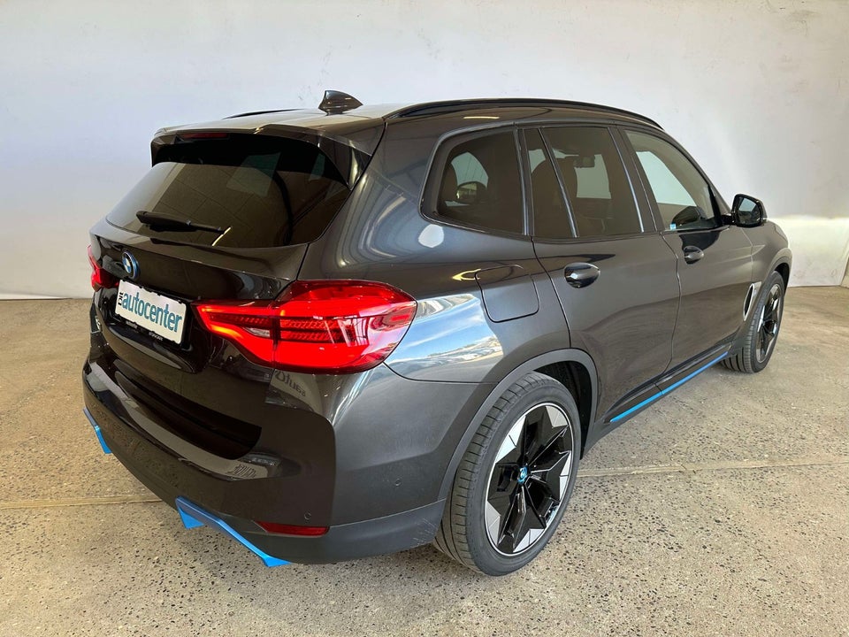 BMW iX3 Charged Impressive 5d