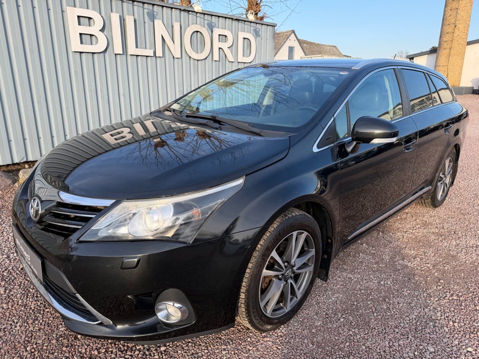 Toyota Avensis 1,8 VVT-i T2 Premium stc. 5d