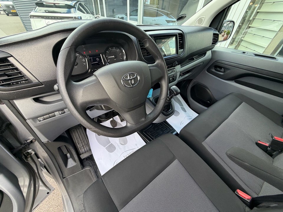 Toyota ProAce Verso 1,5 D 120 Long Combi 9prs 5d