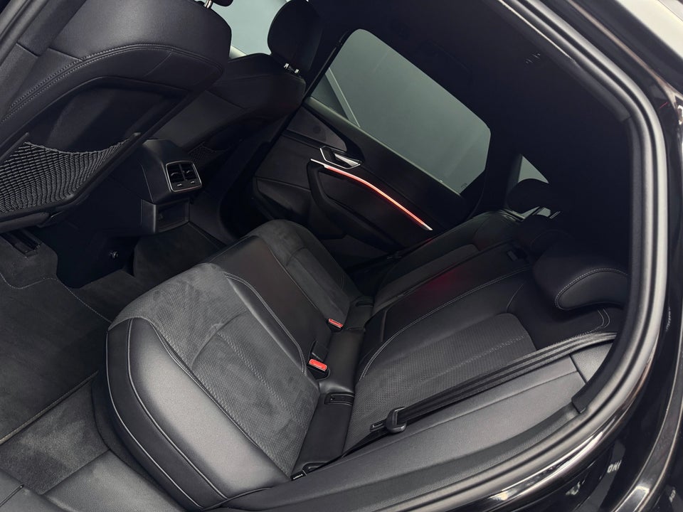 Audi e-tron 55 S-line quattro 5d