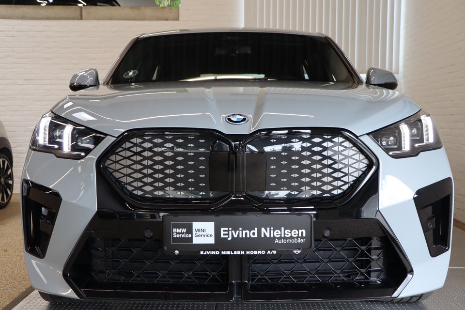 BMW iX2 eDrive20 M-Sport 5d