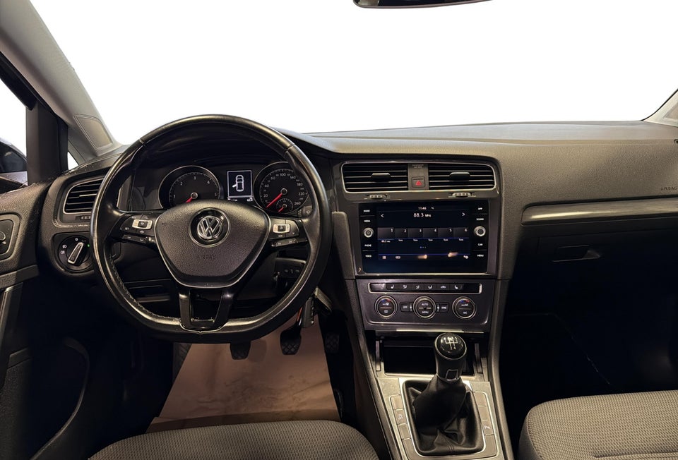 VW Golf VII 1,6 TDi 115 Comfortline Connect Van 5d