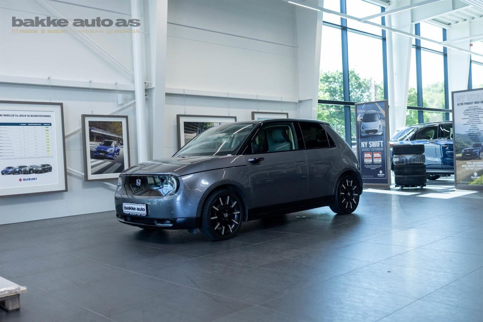 Honda e Advance 5d
