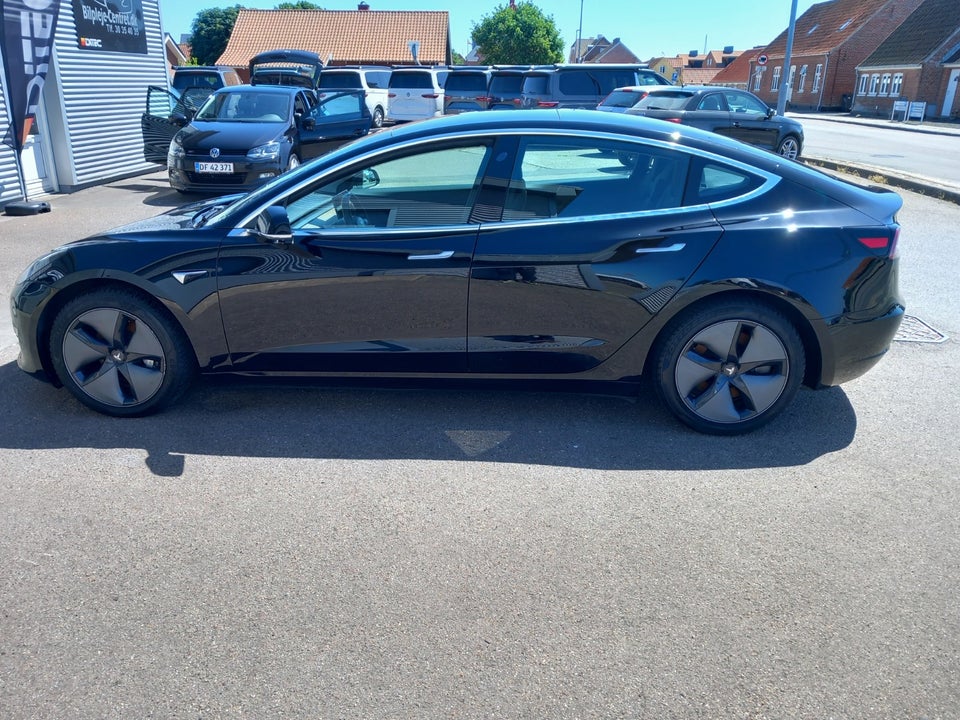 Tesla Model 3 Long Range AWD 4d