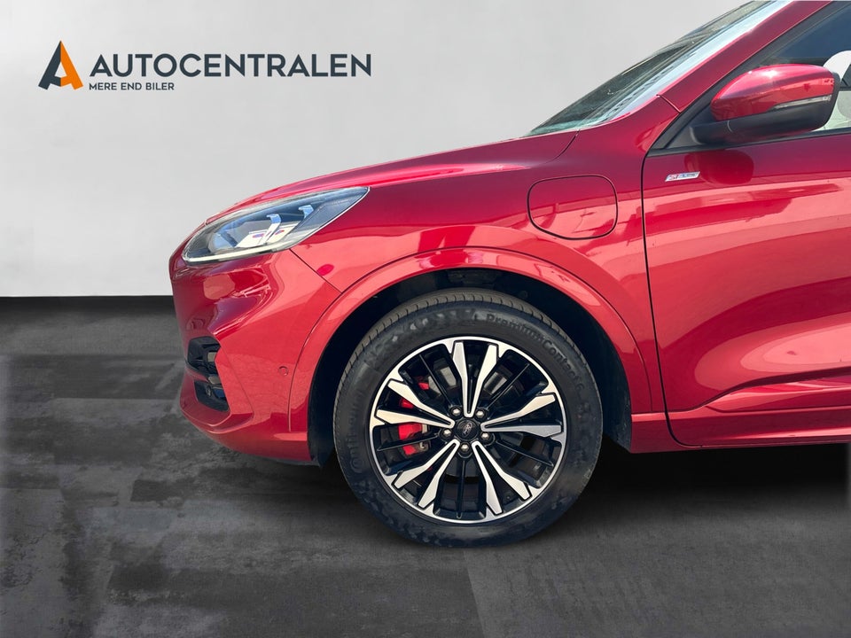 Ford Kuga 2,5 PHEV ST-Line X CVT 5d