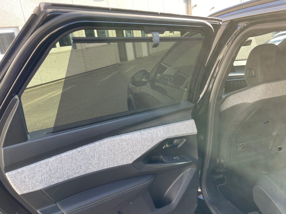 Peugeot e-5008 77 GT Pack 7prs 5d