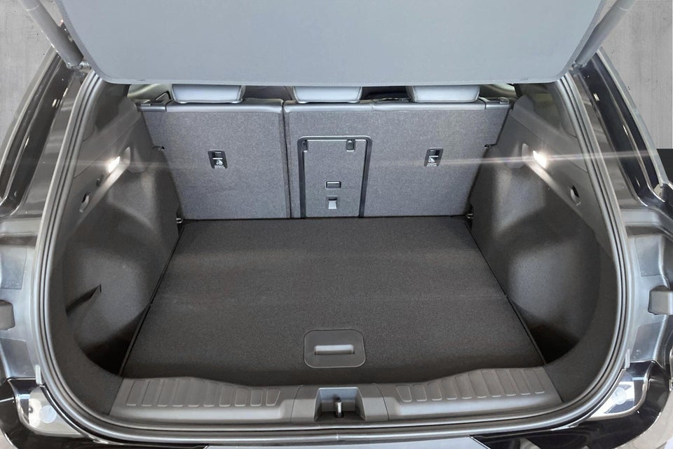 Ford Explorer 77 Premium Extended Range 5d