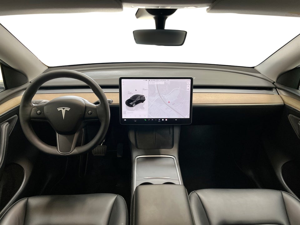 Tesla Model Y RWD 5d