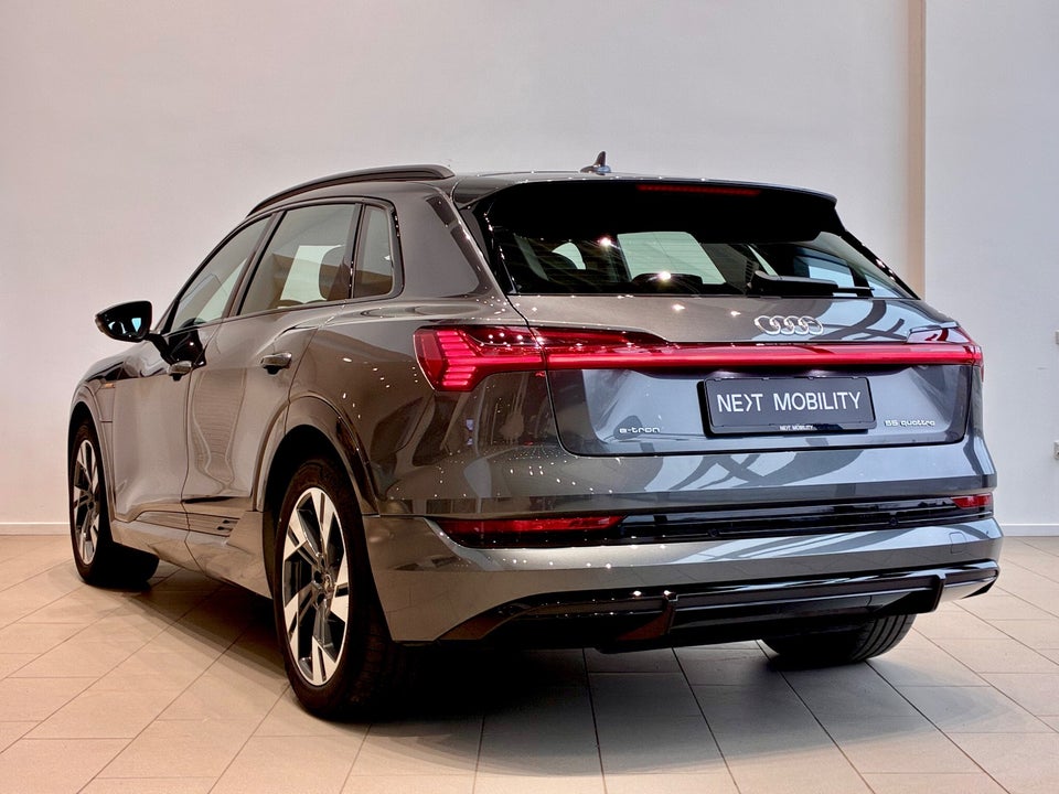 Audi e-tron 55 S-line quattro 5d