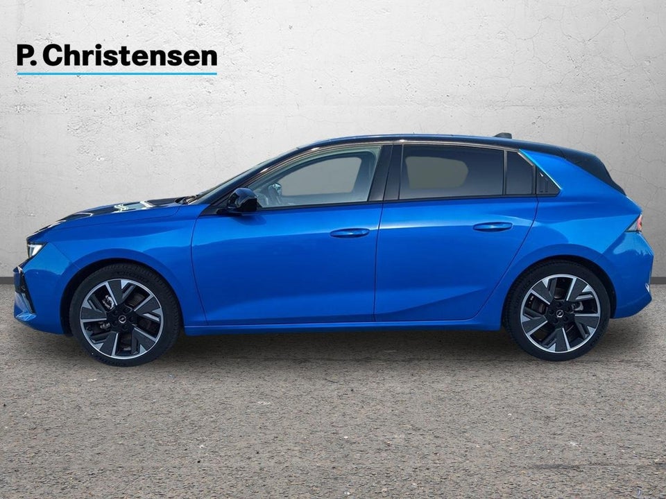 Opel Astra-e 54 Ultimate 5d