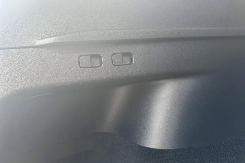 Tesla Model Y RWD 5d