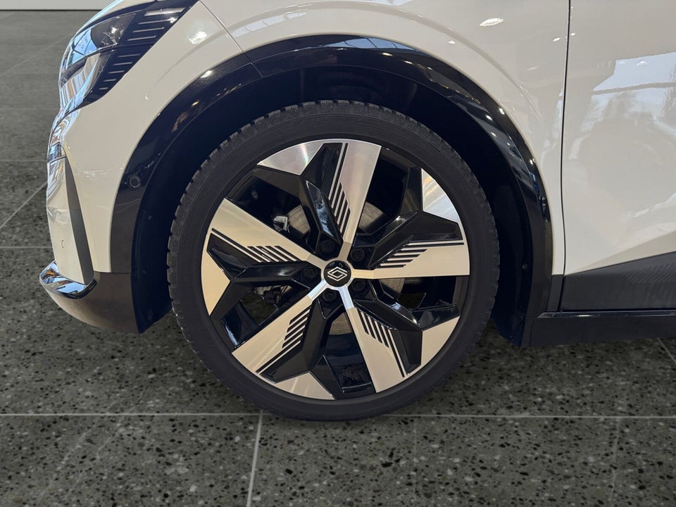 Renault Megane E-Tech 60 Techno 5d