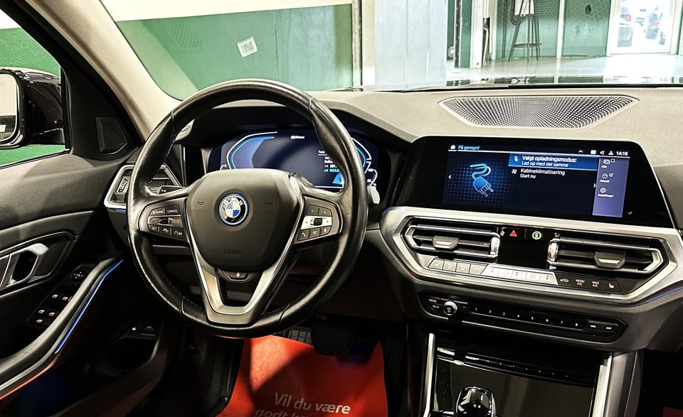 BMW 330e 2,0 Touring Sport Line aut. 5d