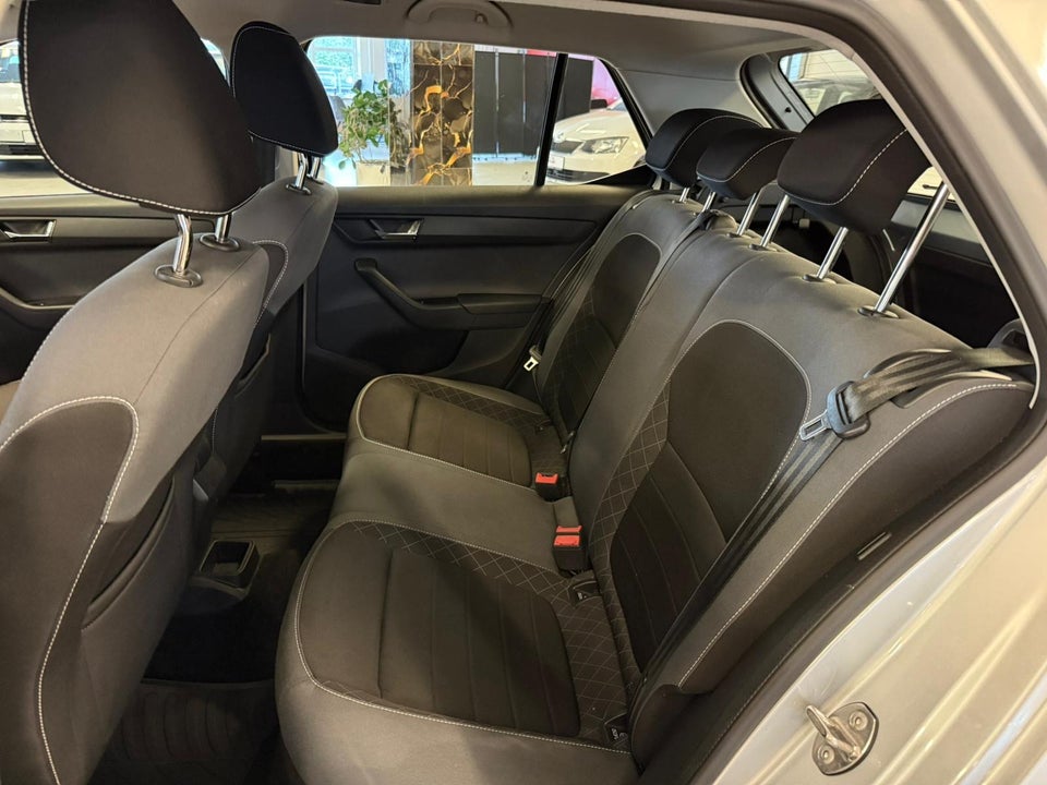 Skoda Fabia 1,0 MPi 60 Ambition 5d