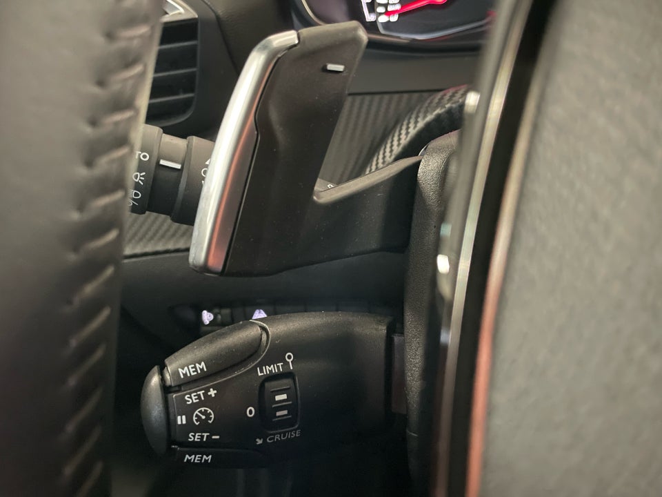 Peugeot 2008 1,2 PureTech 130 Vision Pack EAT8 5d