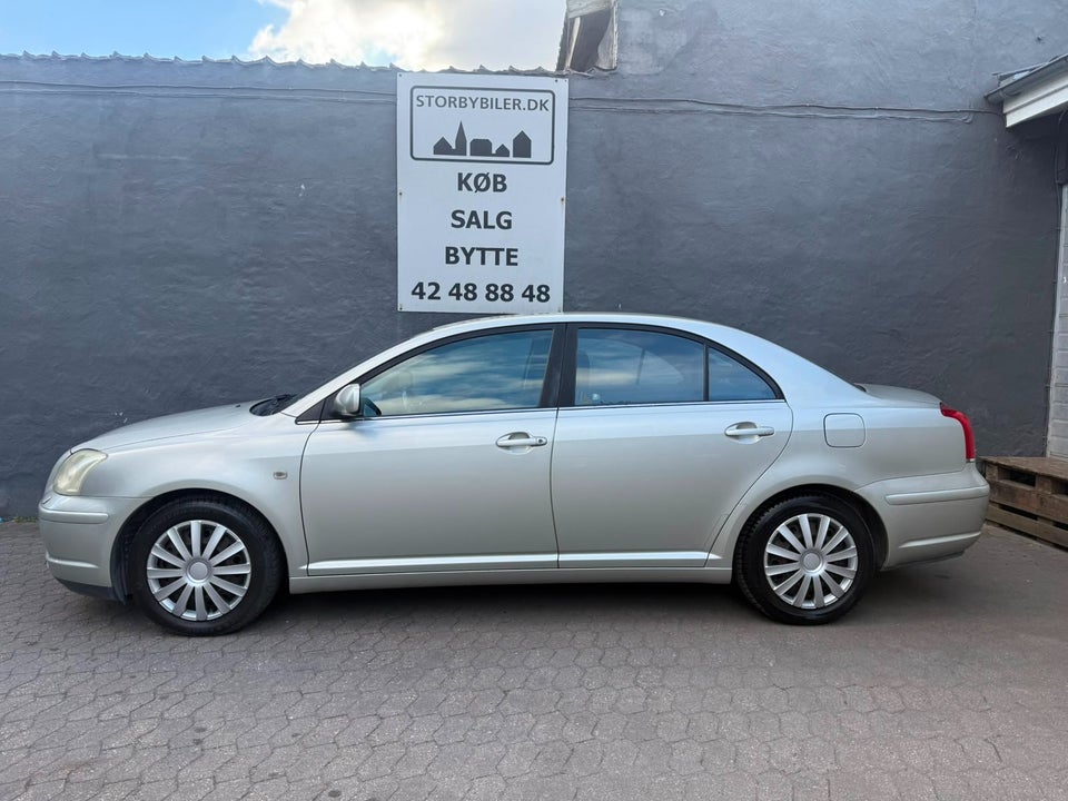 Toyota Avensis 2,0 Sol 5d
