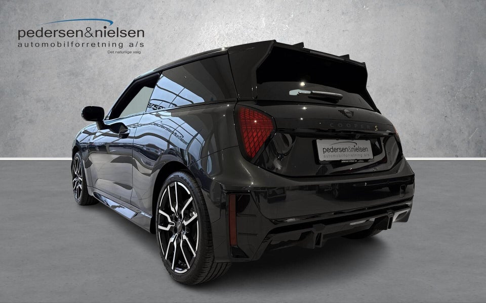 MINI Cooper SE JCW Trim M 3d