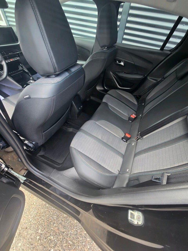 Peugeot 208 1,2 PureTech 100 Allure Pack EAT8 5d