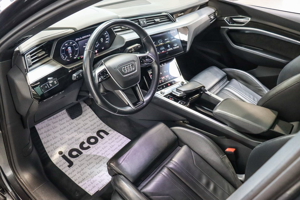Audi e-tron 55 S-line quattro 5d