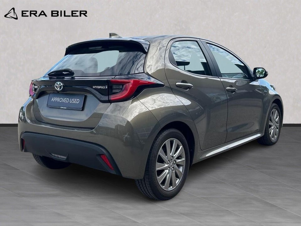 Toyota Yaris 1,5 Hybrid Active Tech e-CVT 5d