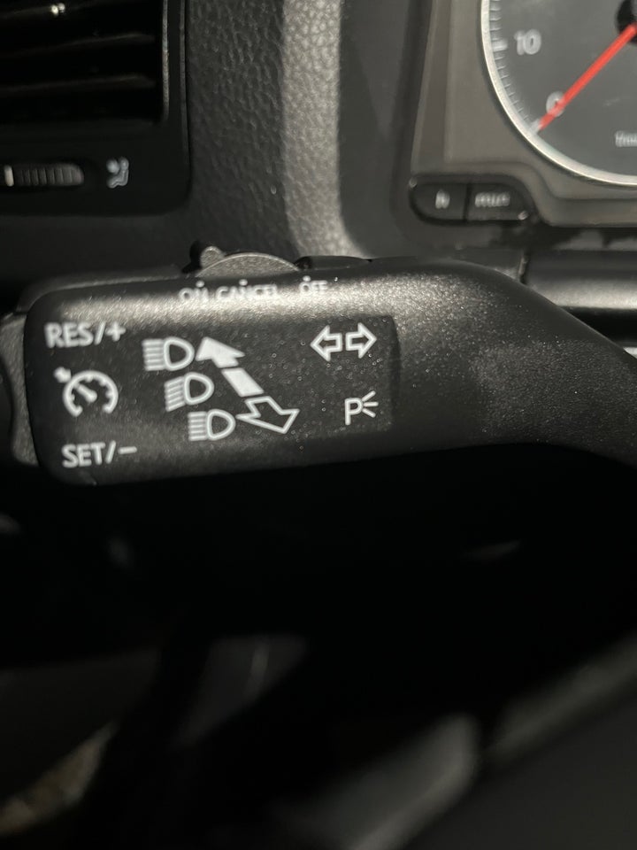 VW Golf V 1,6 GT Sport 5d