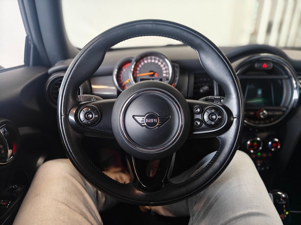 MINI Cooper 1,5 Essential aut. 3d