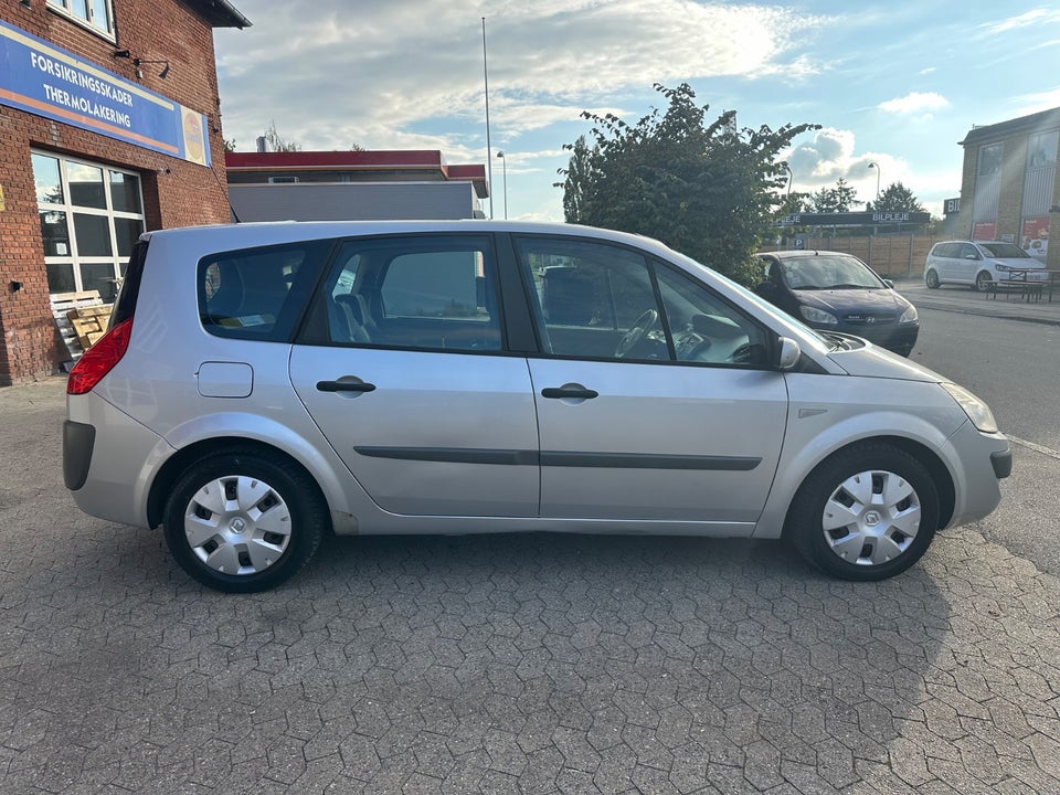 Renault Grand Scenic II 1,6 Authentique Comfort 5d
