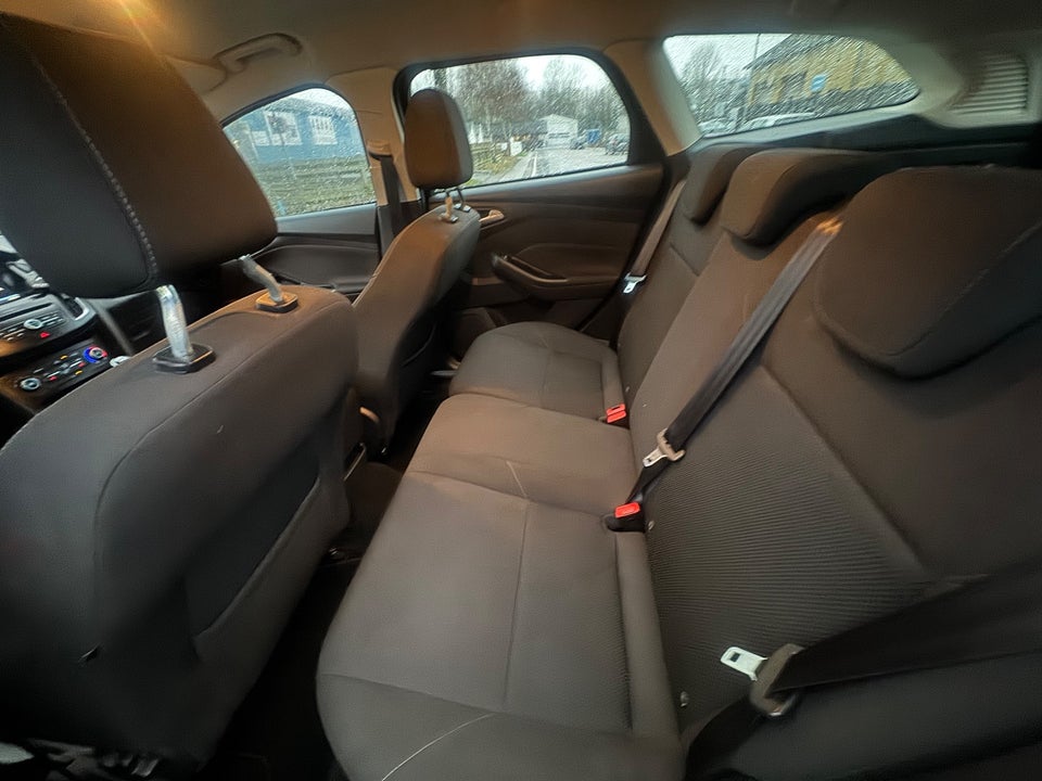 Ford Focus 1,0 SCTi 100 Titanium stc. 5d