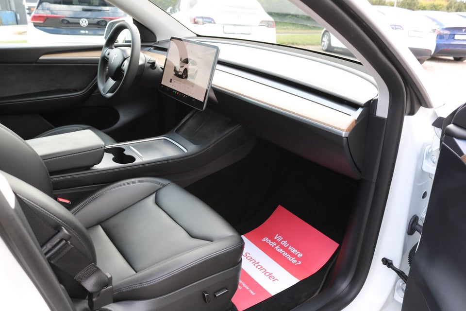 Tesla Model Y Long Range AWD 5d