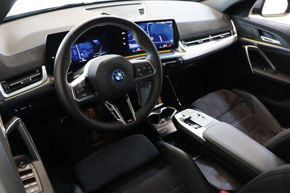 BMW iX2 xDrive30 M-Sport Premium 5d