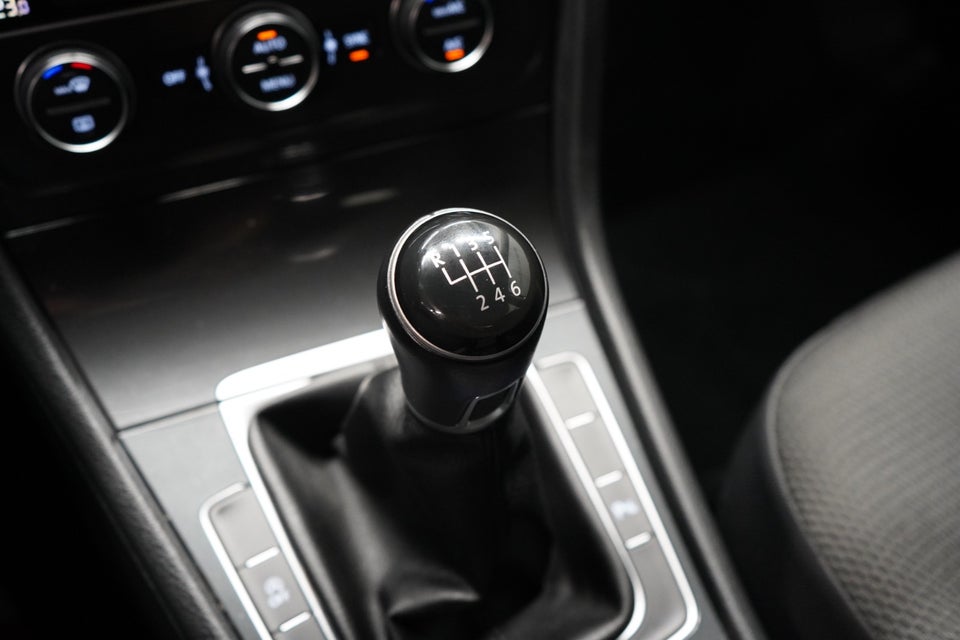 VW Golf VII 1,4 TSi 125 Comfortline 5d