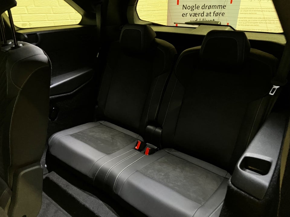 Peugeot e-5008 77 GT 7prs 5d