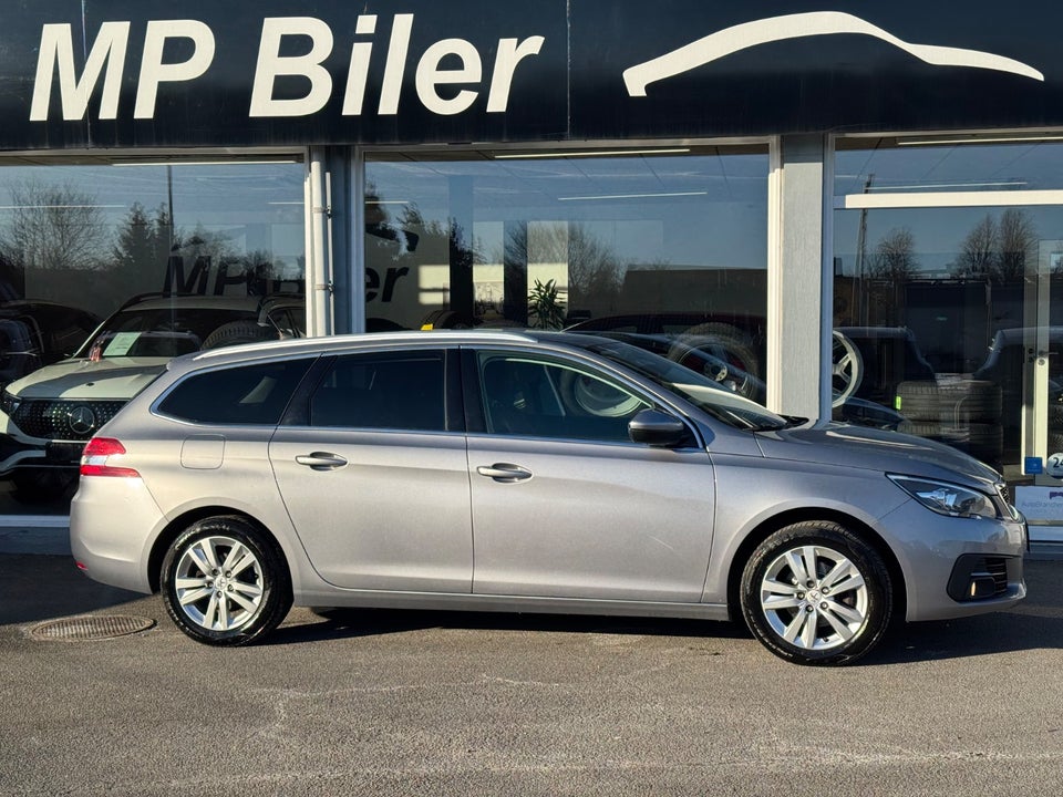 Peugeot 308 1,6 BlueHDi 120 Allure Sky SW 5d