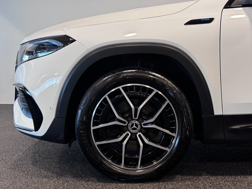 Mercedes EQB300 AMG Line 4Matic 5d