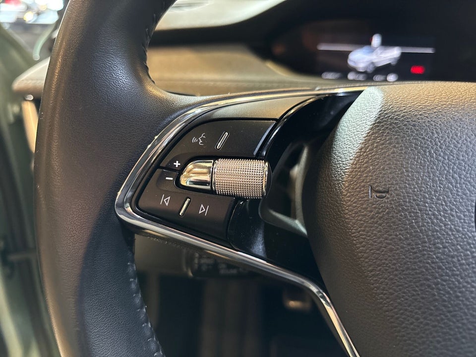 Skoda Enyaq 60 iV Loft 5d