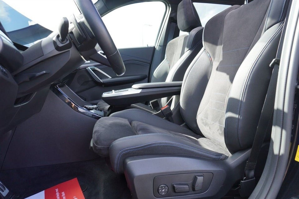 BMW iX1 xDrive30 M-Sport 5d