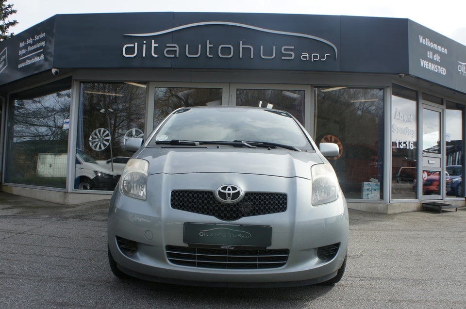 Toyota Yaris 1,3 Luna 5d