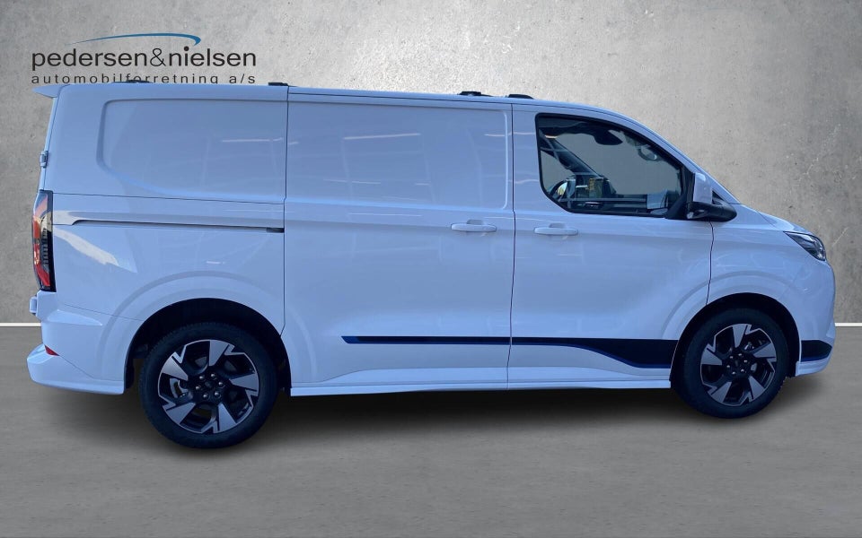Ford E-Transit Custom 320S 64 Sport