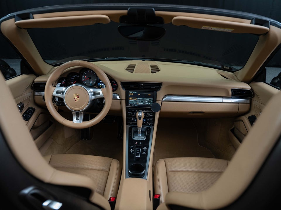 Porsche 911 Carrera 4S 3,8 Cabriolet PDK 2d