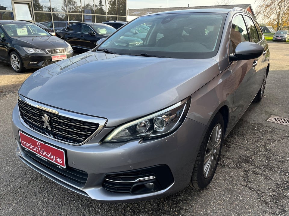 Peugeot 308 1,6 BlueHDi 120 Selection Sky SW 5d