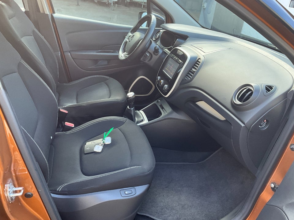 Renault Captur 0,9 TCe 90 Intens 5d