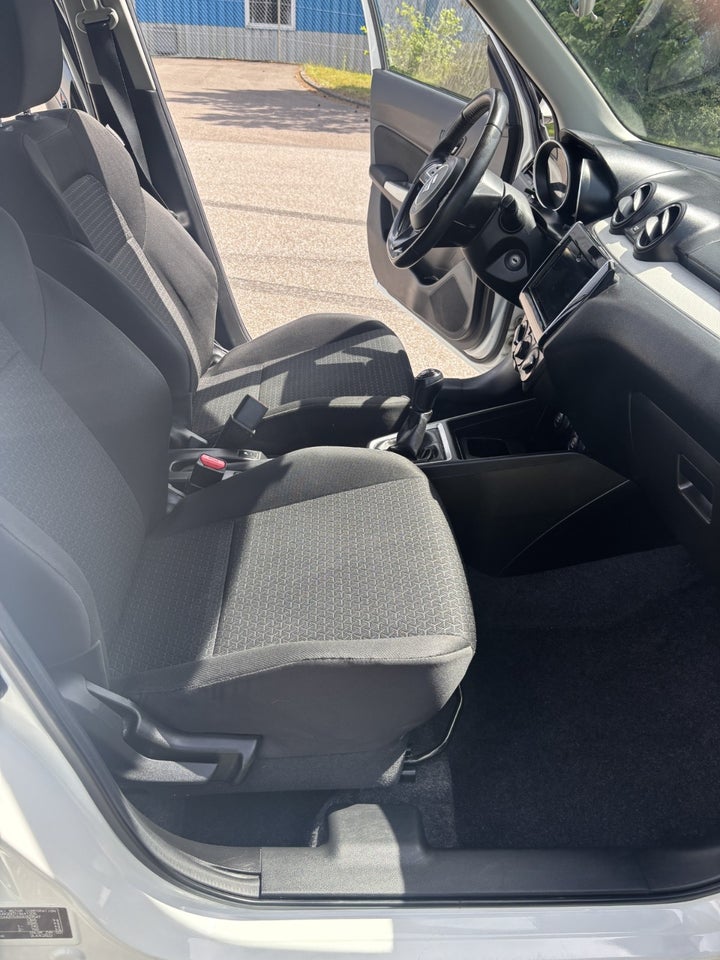 Suzuki Swift 1,2 mHybrid Action 5d