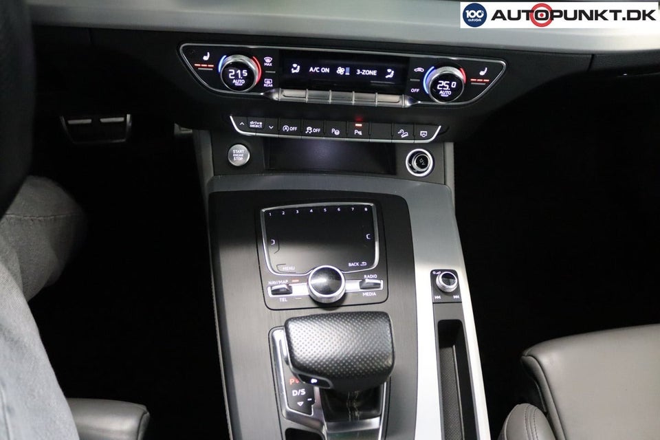 Audi Q5 2,0 TDi 190 S-line quattro S-tr. 5d