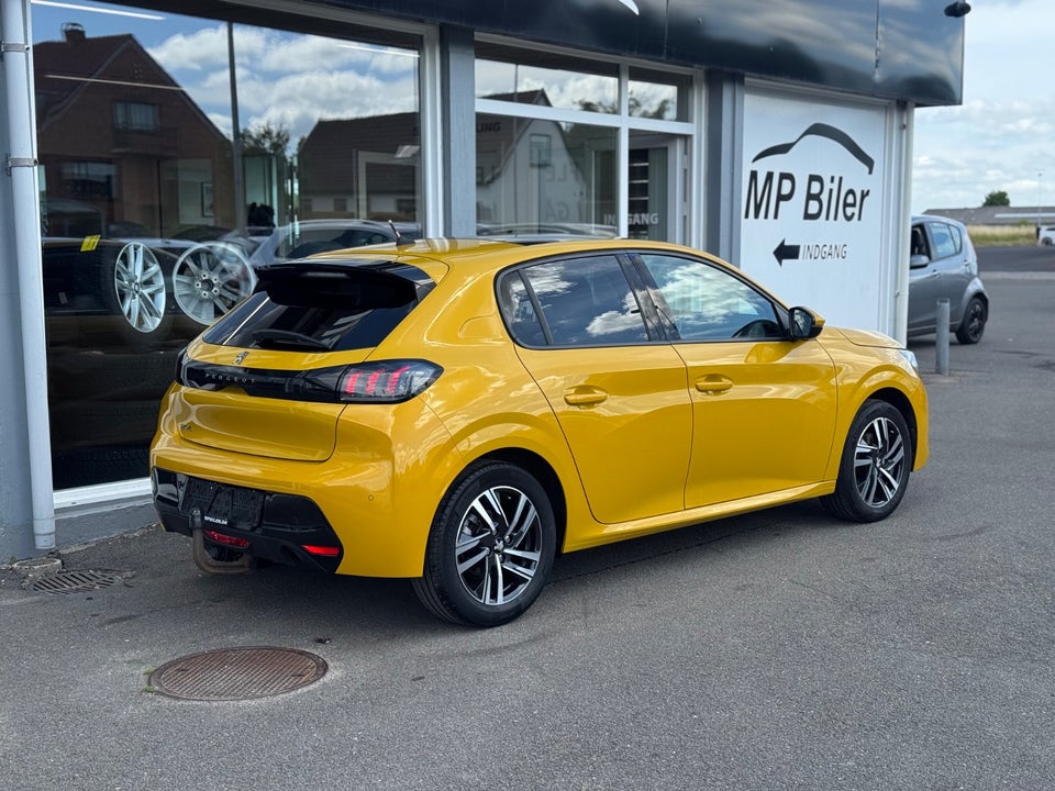 Peugeot 208 1,5 BlueHDi 100 Allure Sky 5d